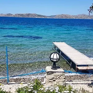 Konukevi Mavi Akvaryum Pension, Söğüt